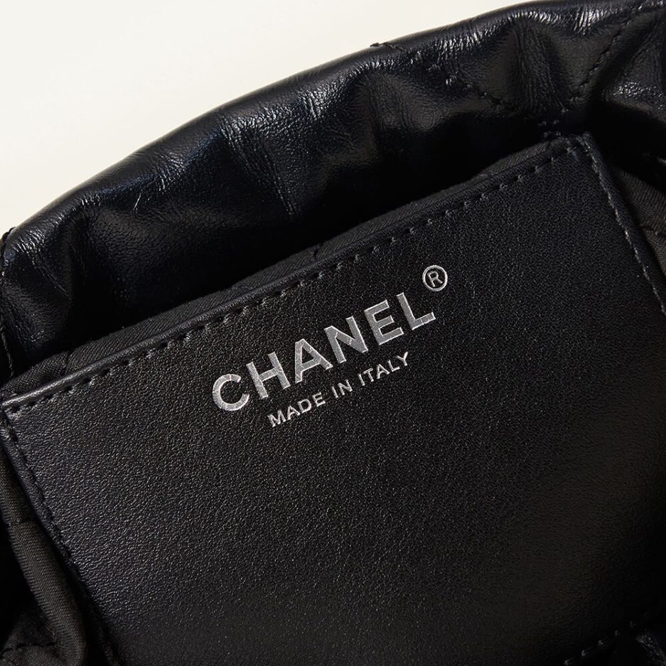Ch**el 22 MINI HANDBAG