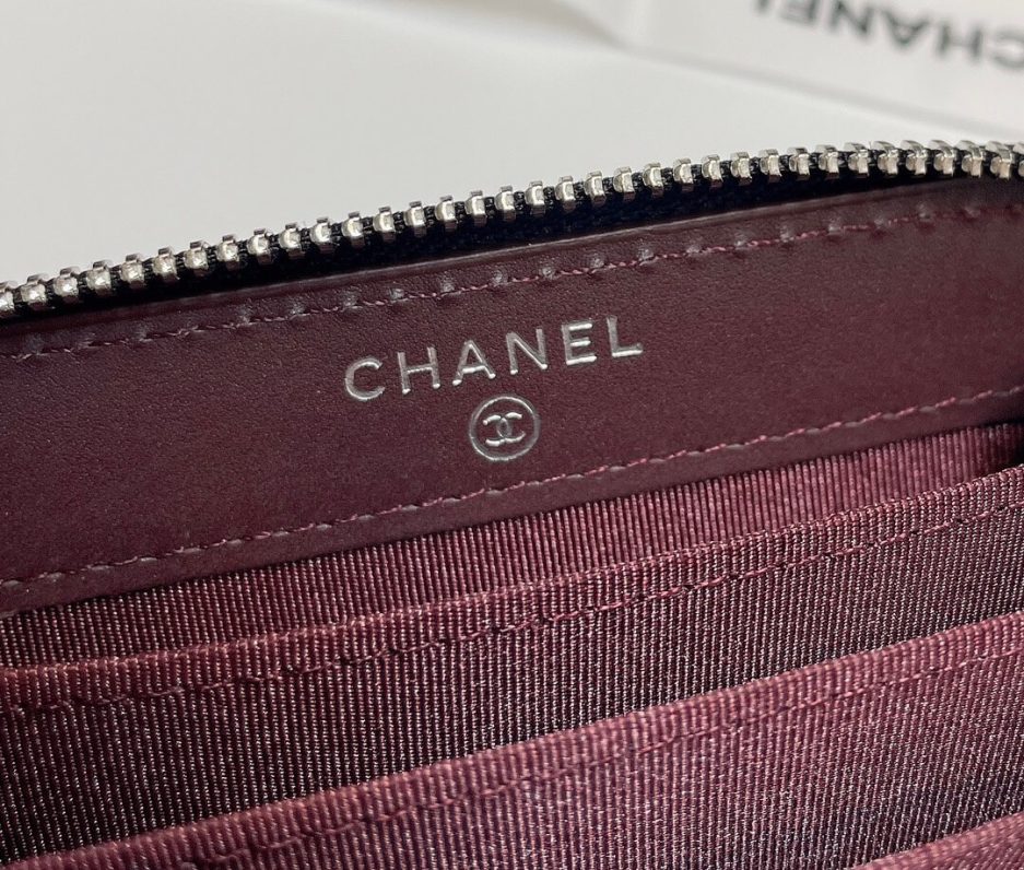 Ch**el Classic Zipper Coin Wallet